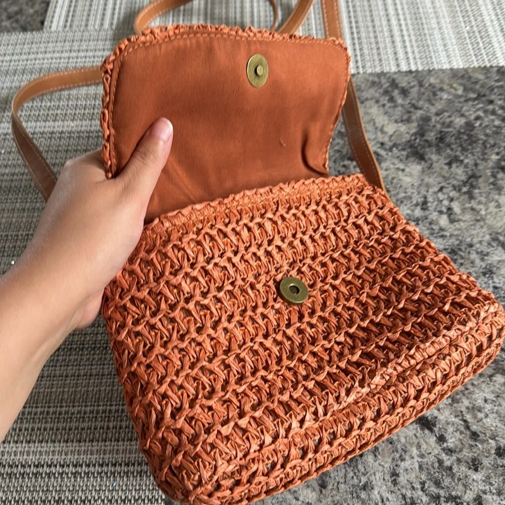 Universal Thread Women’s Woven Cognac Tan Handbag Purse NWOT - Picture 3 of 8